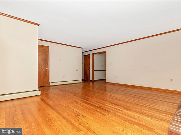 5th image of 8715 Antietam Dr
