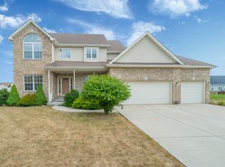 1135 S Sandstone Dr, Diamond, IL 60416