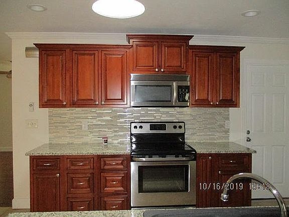 5th image of 887 Sugar House Ct