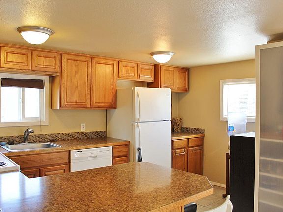 5th image of 1108 Potter Ave