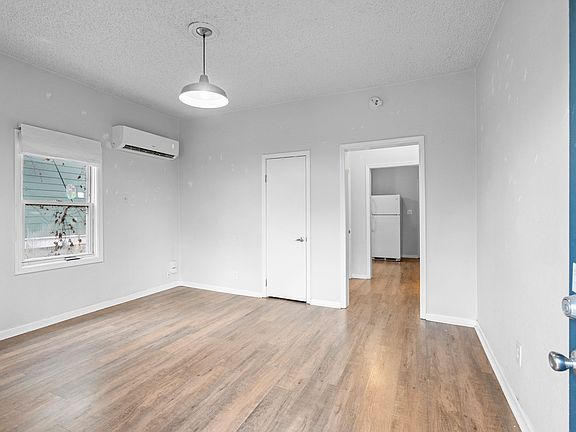 4th image of 313 Gatewood Ave Unit A