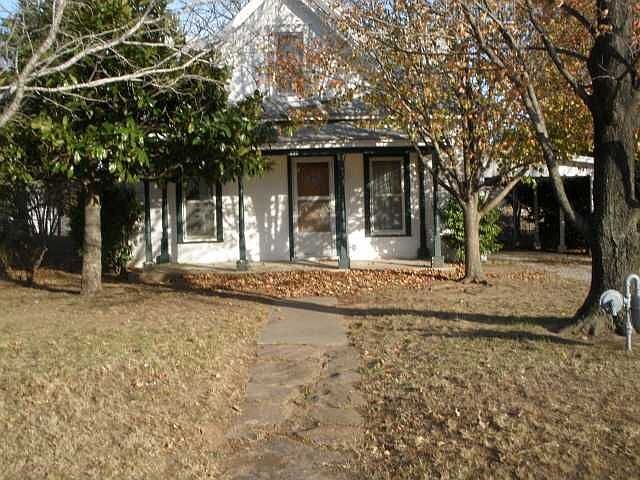 1st image of 416 Klabzuba Ave