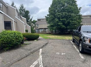 51 Brook St APT 6A, Naugatuck, CT 06770