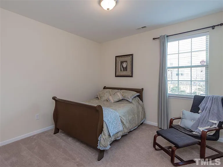 713 Bay Bouquet Ln — Photo 11