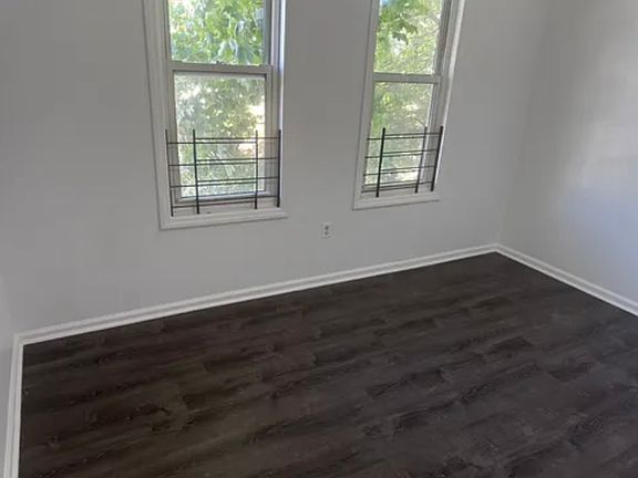 3rd image of 246-248 Columbia Ave #3