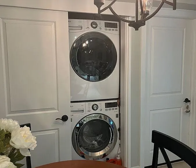544 Manhasset Rd — Photo 9