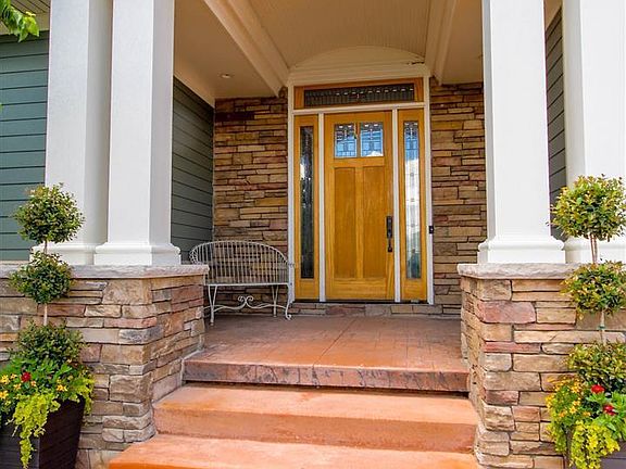 4th image of 670 Aquila Dr