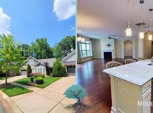 8011 Parknoll Dr, Huntersville, NC 28078