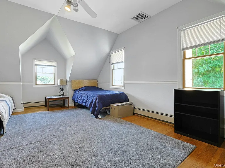 1 Grover Ave — Photo 20
