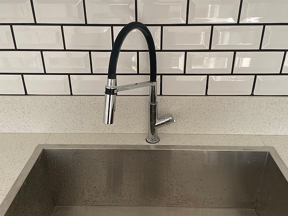 5th image of 144 N New Hampshire Ave #2