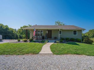 656 Hayes Rd, Bedford, IN 47421