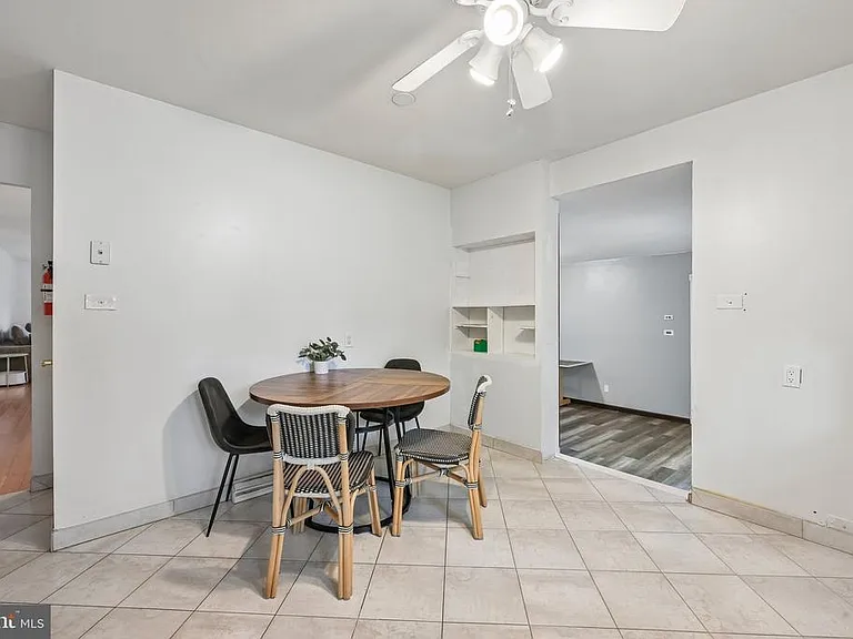 410 Narragansett Dr — Photo 13