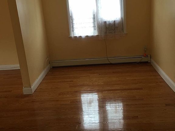 4th image of 5631 217th St