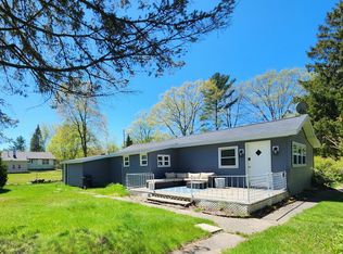 6049 Superior St, Coloma, MI 49038