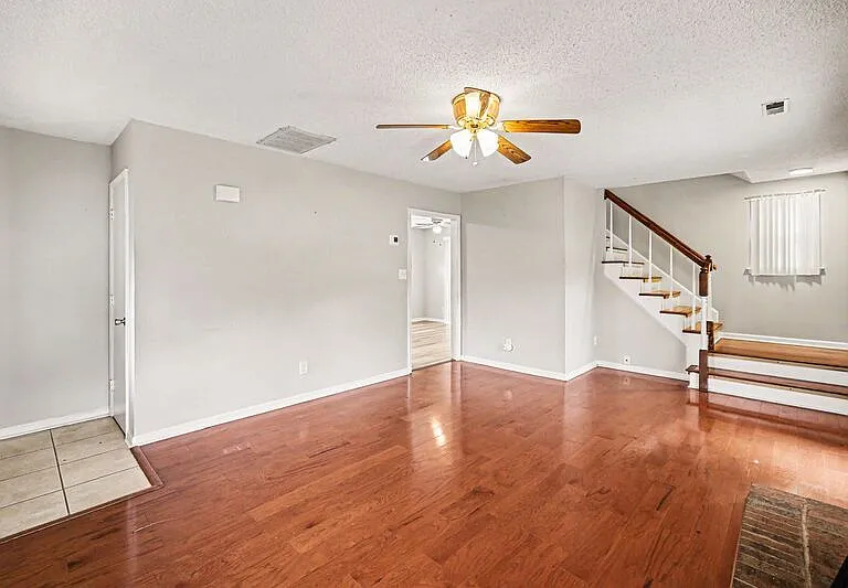 7601 Swedish Ivy Ln — Photo 7