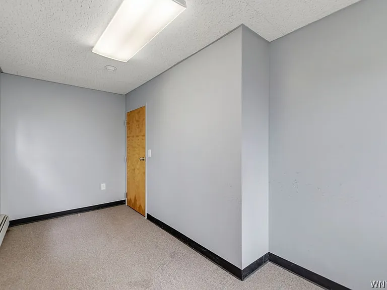 57 Saint Johns Parkside St — Photo 10