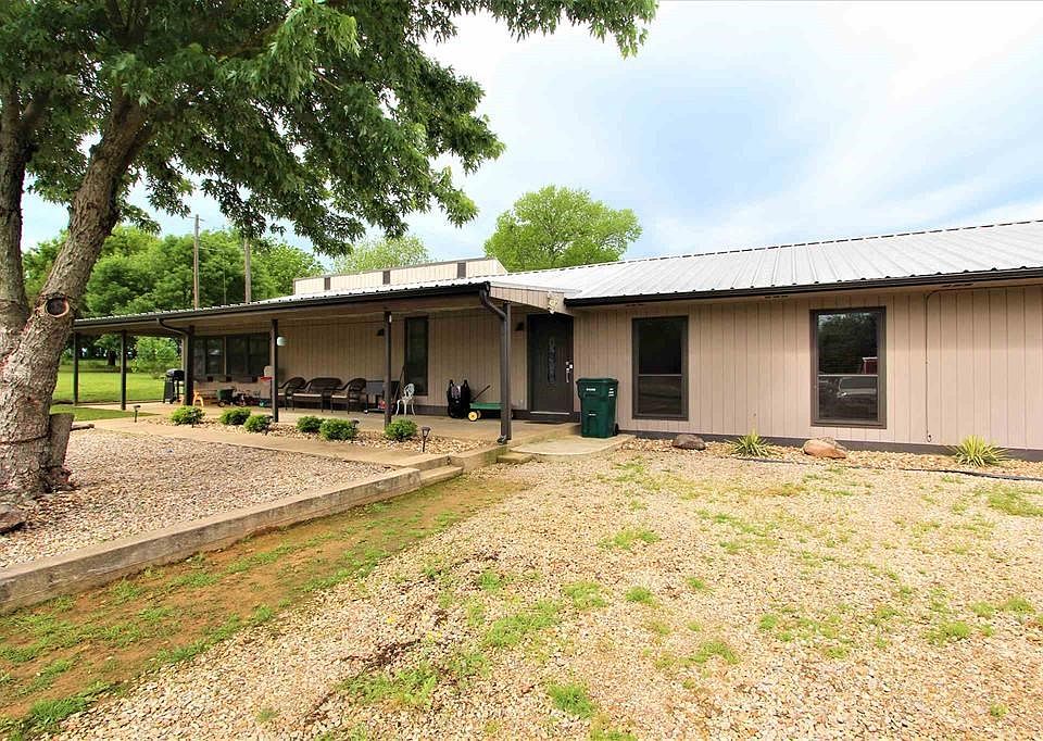 1st image of 332 County Road 12600