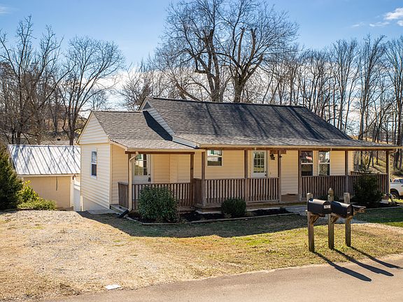 4th image of 3520 Garner Cir