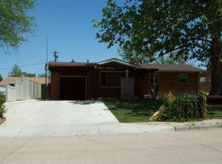 504 N Cedar St, Hoisington, KS 67544