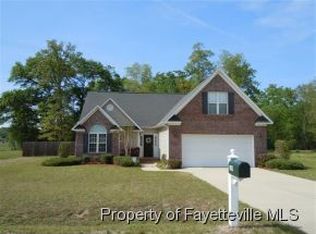 189 River Birch Ln, Raeford, NC 28376