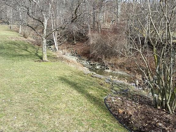 3rd image of 2933 Ironwood Dr