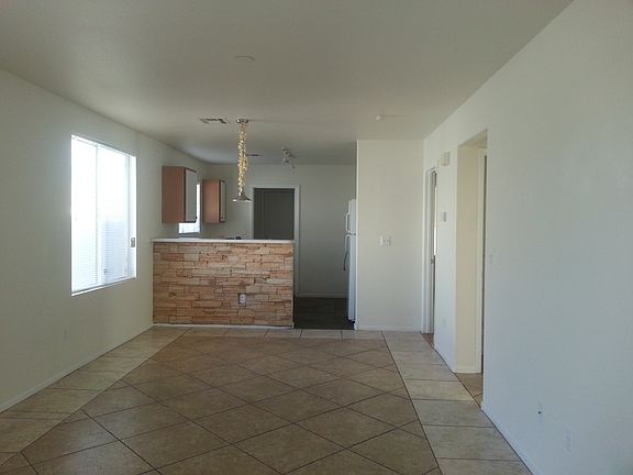 3rd image of 725 Alecandro Daniel Ave
