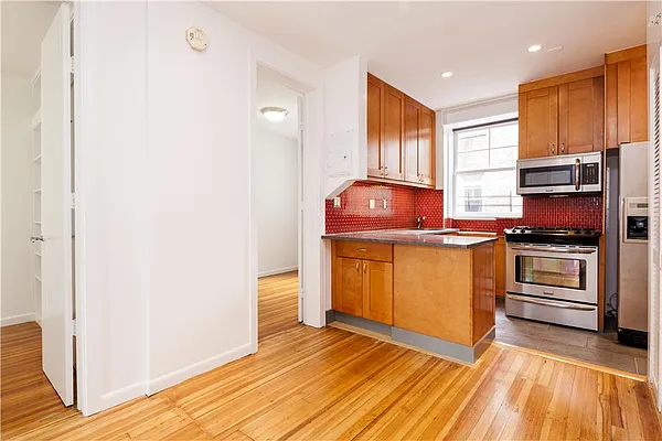 Rented by Compass | media 11