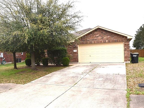 2nd image of 113 Meadow Park Dr
