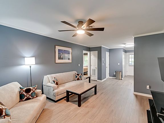 3rd image of 521 Clark St #521