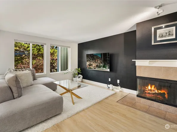 300 N 130th Street #5305, Seattle, WA 98133
