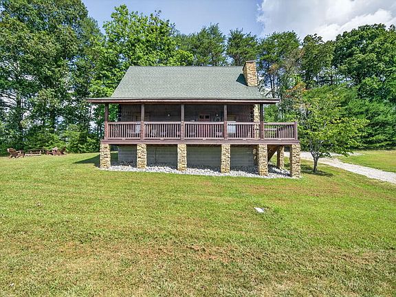 2nd image of 102 Meadow View Ln