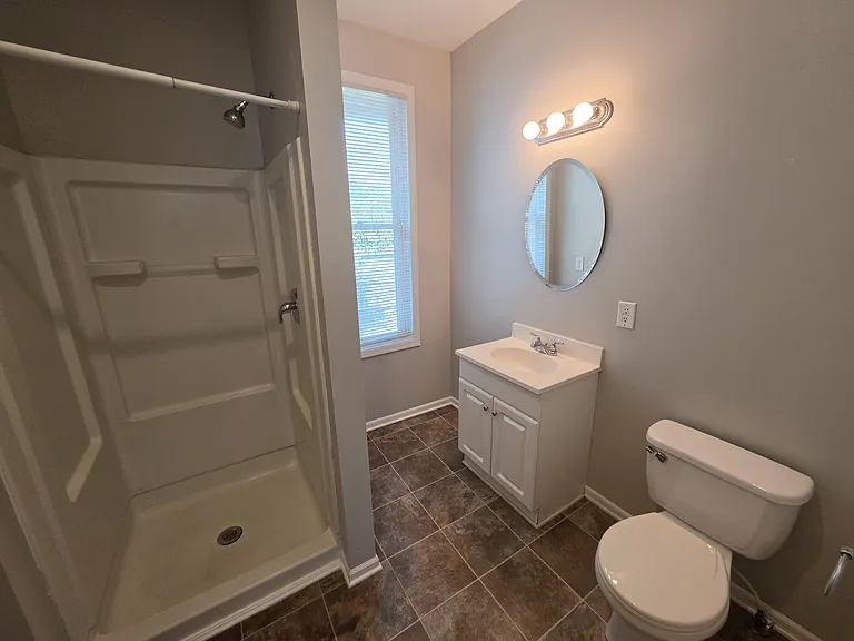359 College Ave — Photo 5