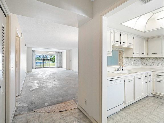 5th image of 250 John F Kennedy Drive #303