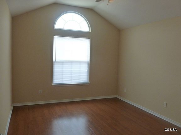 4th image of 13629 Moro Ln