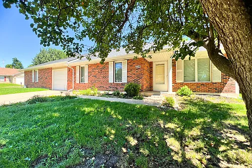 2509 Hollyhock Dr Photo 1