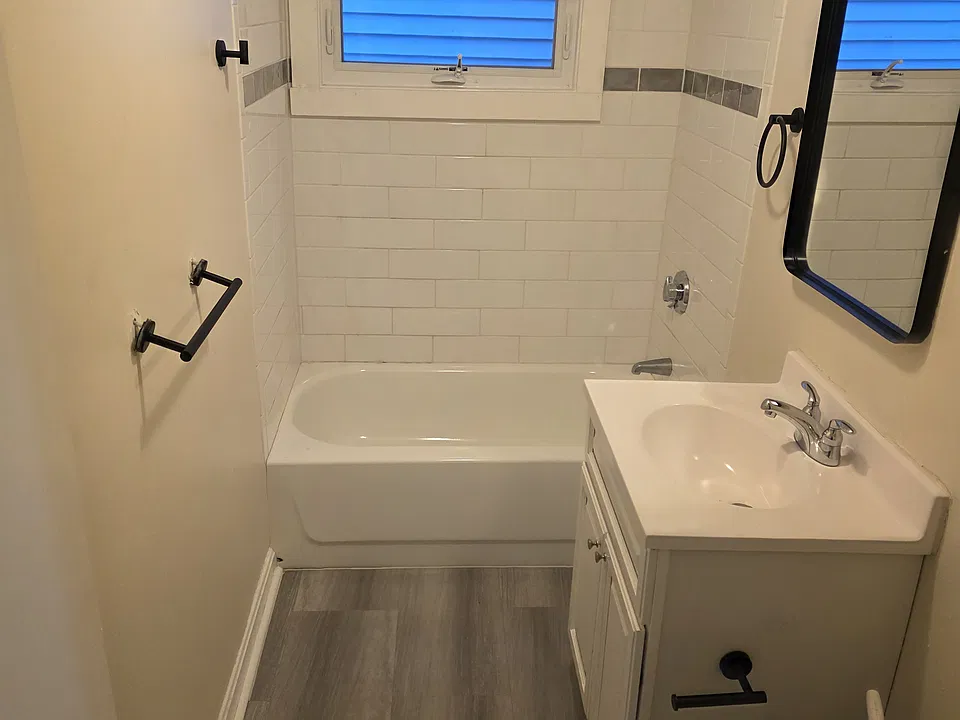 55 Reuben St #3