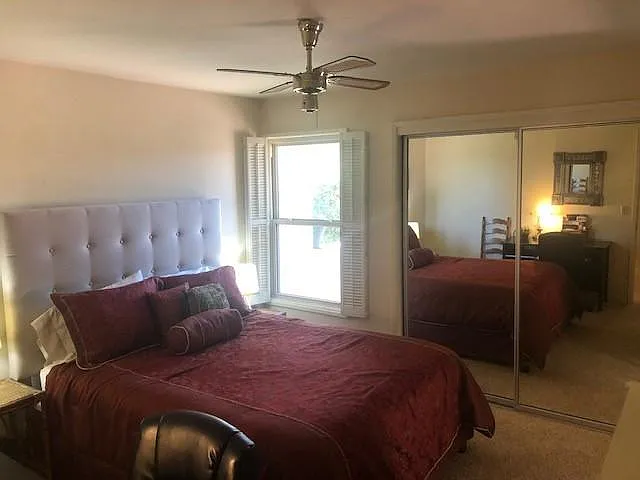 1106 N Abrego Dr — Photo 32