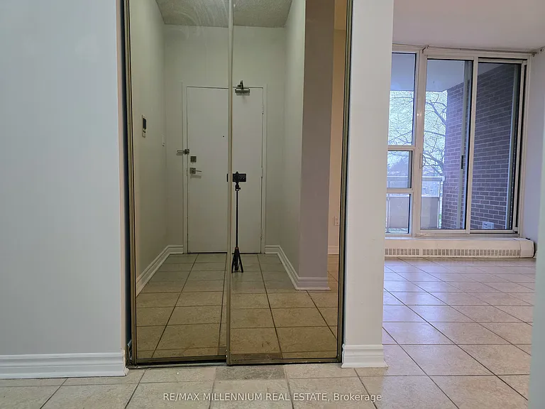175 Hilda Ave #102 — Photo 16