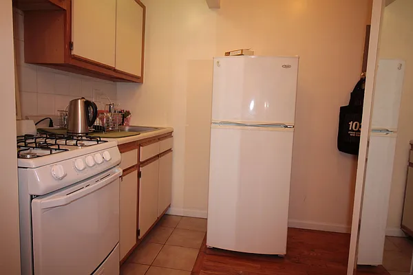 Rented by J Misrahi Realty Corp | media 21