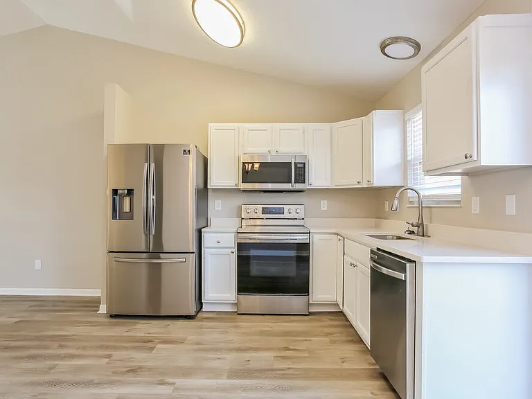 4990 Brice Creek Dr — Photo 7