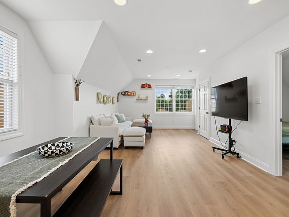 5th image of 5351 W Foster Ave