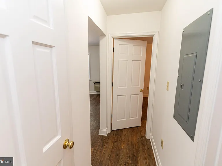 802 Travers St #4 — Photo 20
