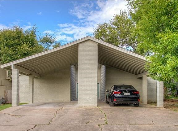 2nd image of 2416 Burleson Ct #A