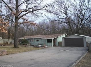 29391 Jewells Dr, Lawton, MI 49065