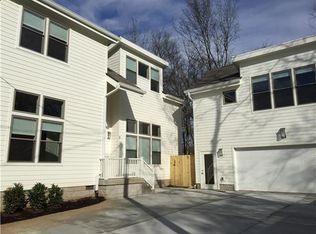 906B Gale Ln, Nashville, TN 37204