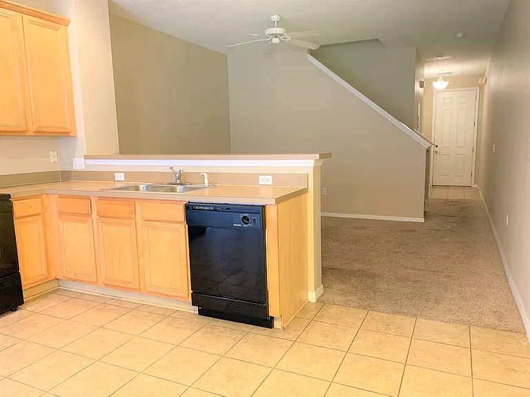 5311 Paradise Cay Cir — Photo 4