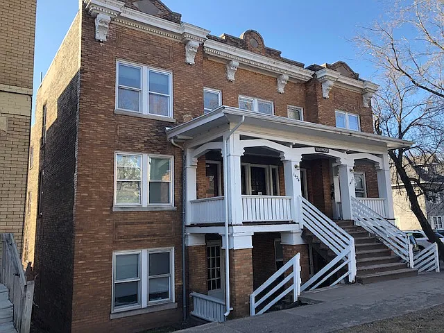 3 bed, 1200 sqft, $1,400 — Photo 2
