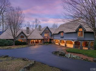 140 Sassafras Rd, Sapphire, NC 28774