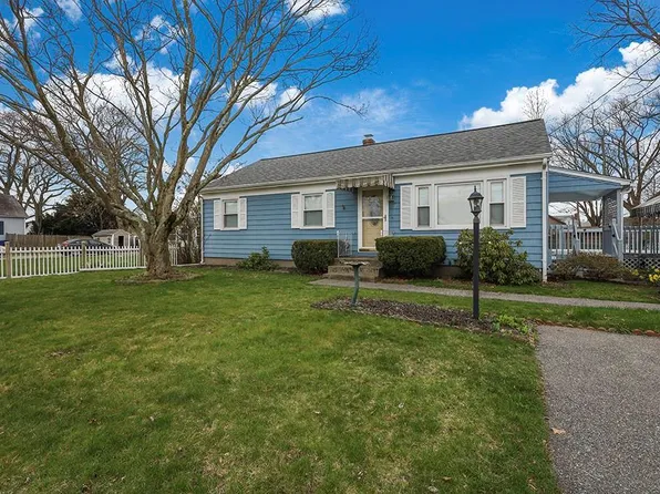 235 Welfare Ave, Warwick, RI 02888