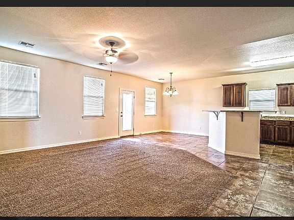 4th image of 12657 Zulema St